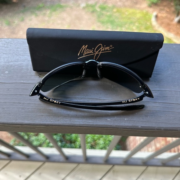 Maui Jim sunglasses - Picture 2 of 4